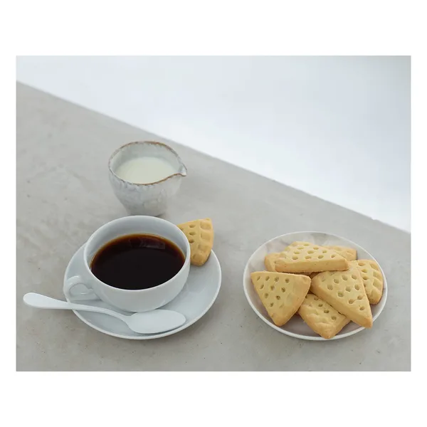Walkers Pure Butter Shortbread Triangles 150 g (5)